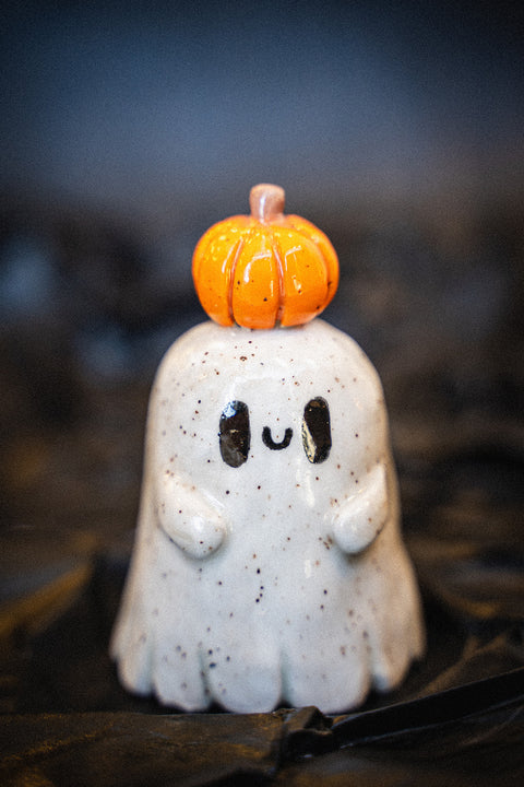 October | Little Ghosties