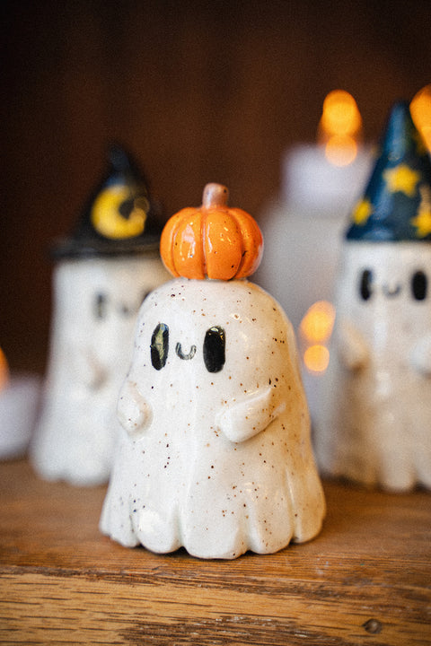 October | Little Ghosties
