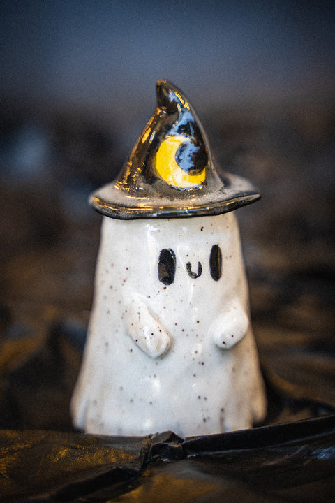 October | Little Ghosties