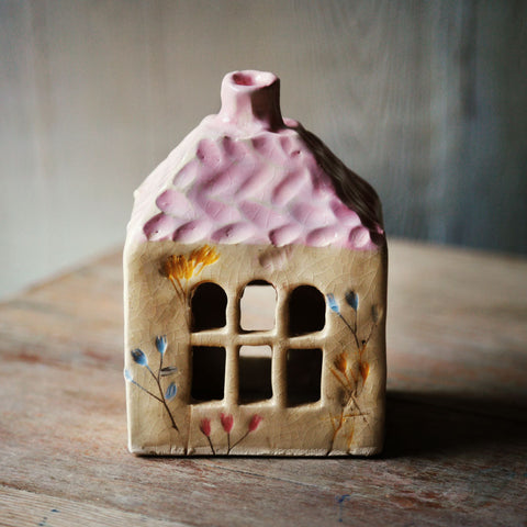 2pm Sat Mar 28th | Tiny Cottage Lanterns