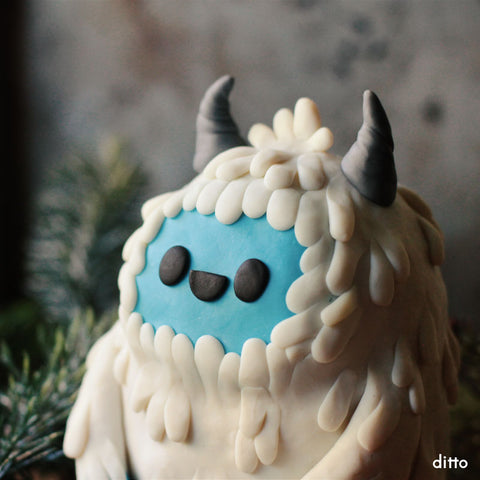 Sculpt & Bake: Glow in Dark Colossal Yeti Kit