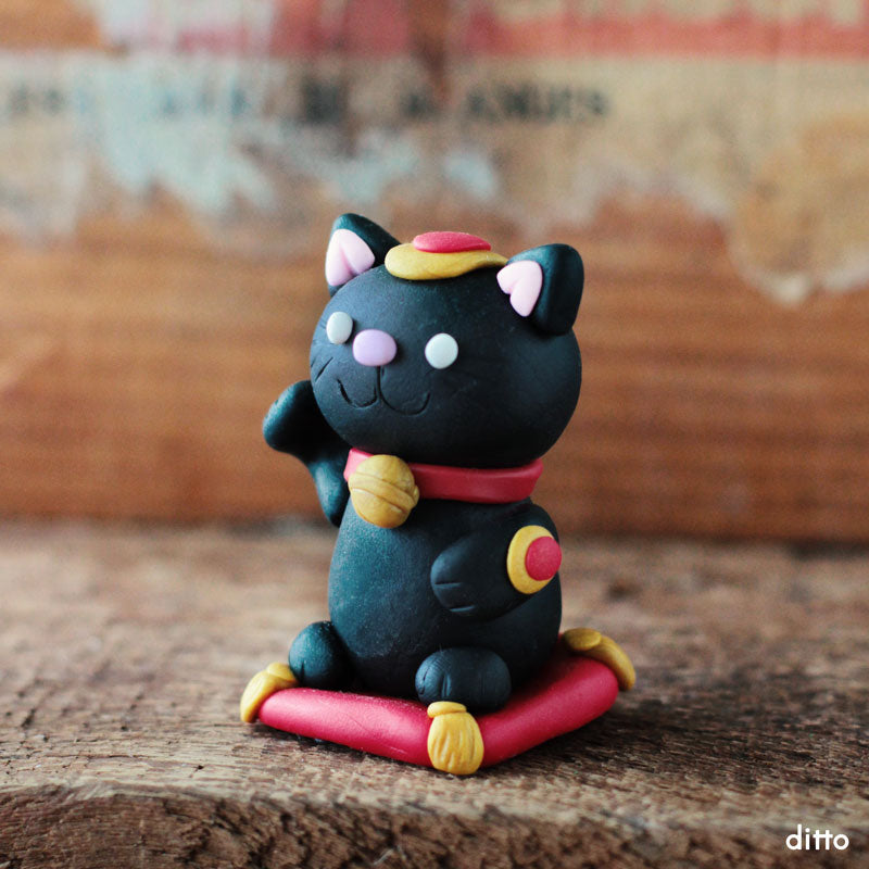 Sculpt &amp; Bake: Lucky Cat Kit